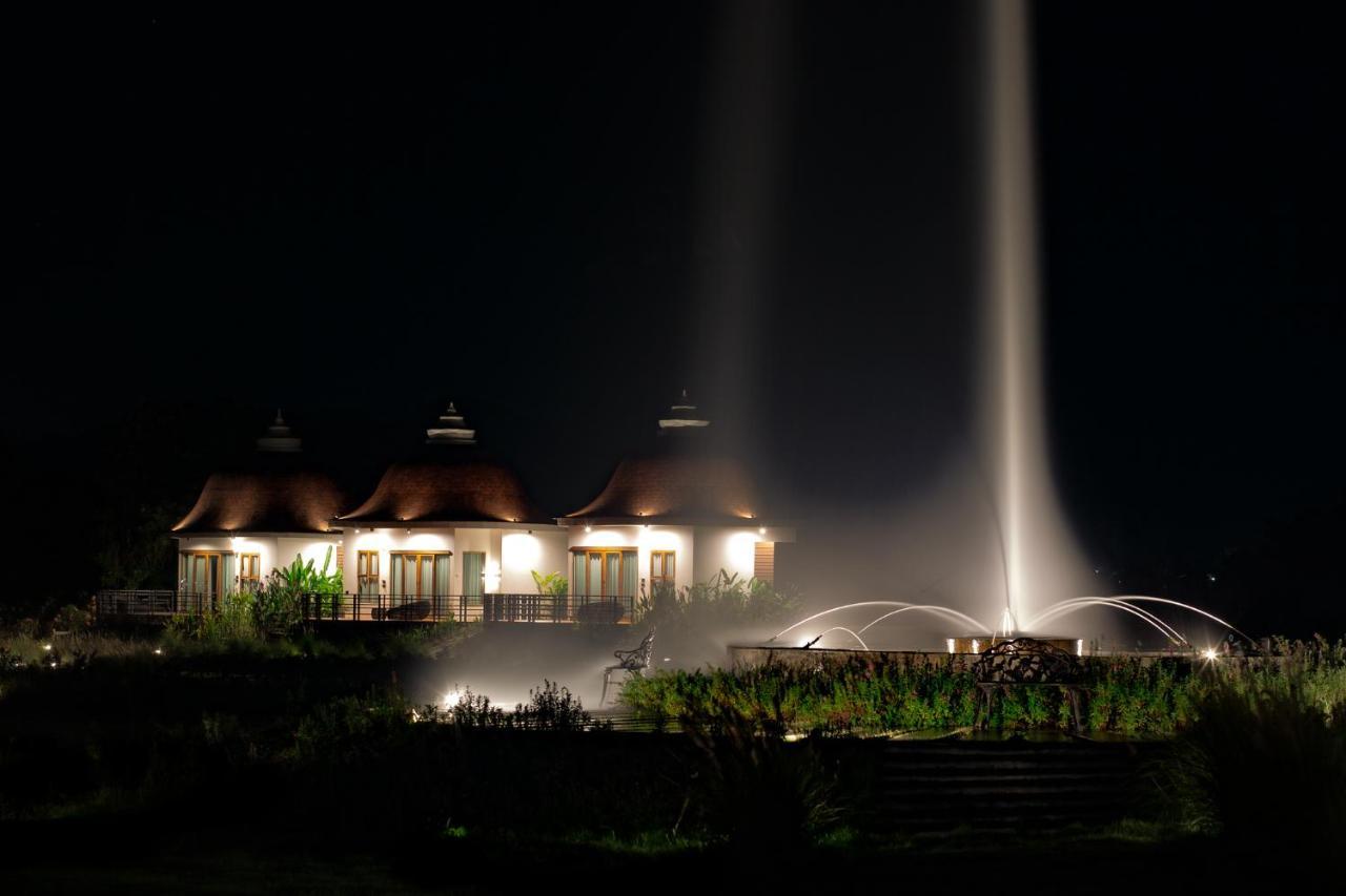 De Mala Hotell Sukhothai Exteriör bild