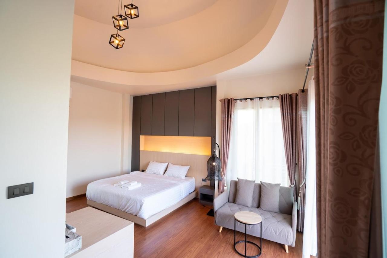 De Mala Hotell Sukhothai Exteriör bild
